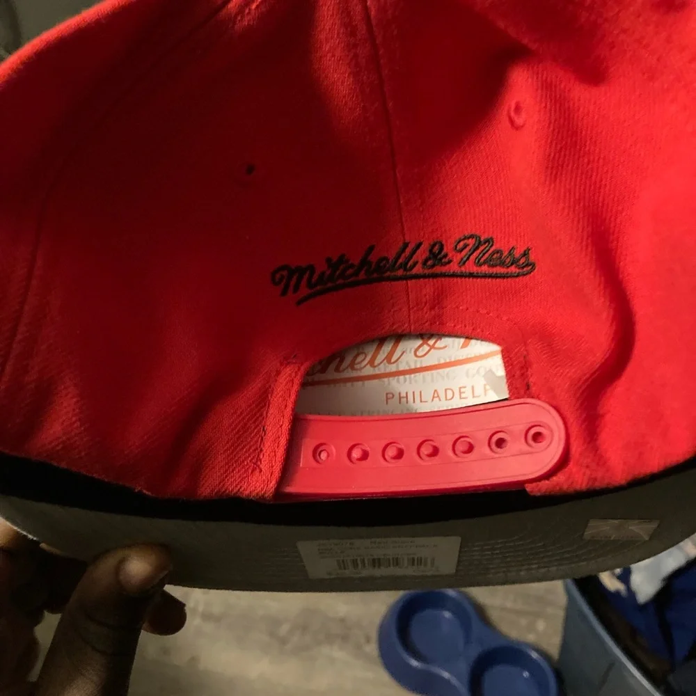 Bulls M&N SnapBack - Picture 6 of 7